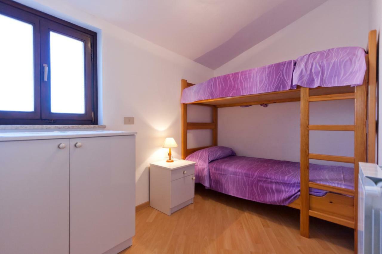 Apartments Redenta Tar-Vabriga Exterior photo
