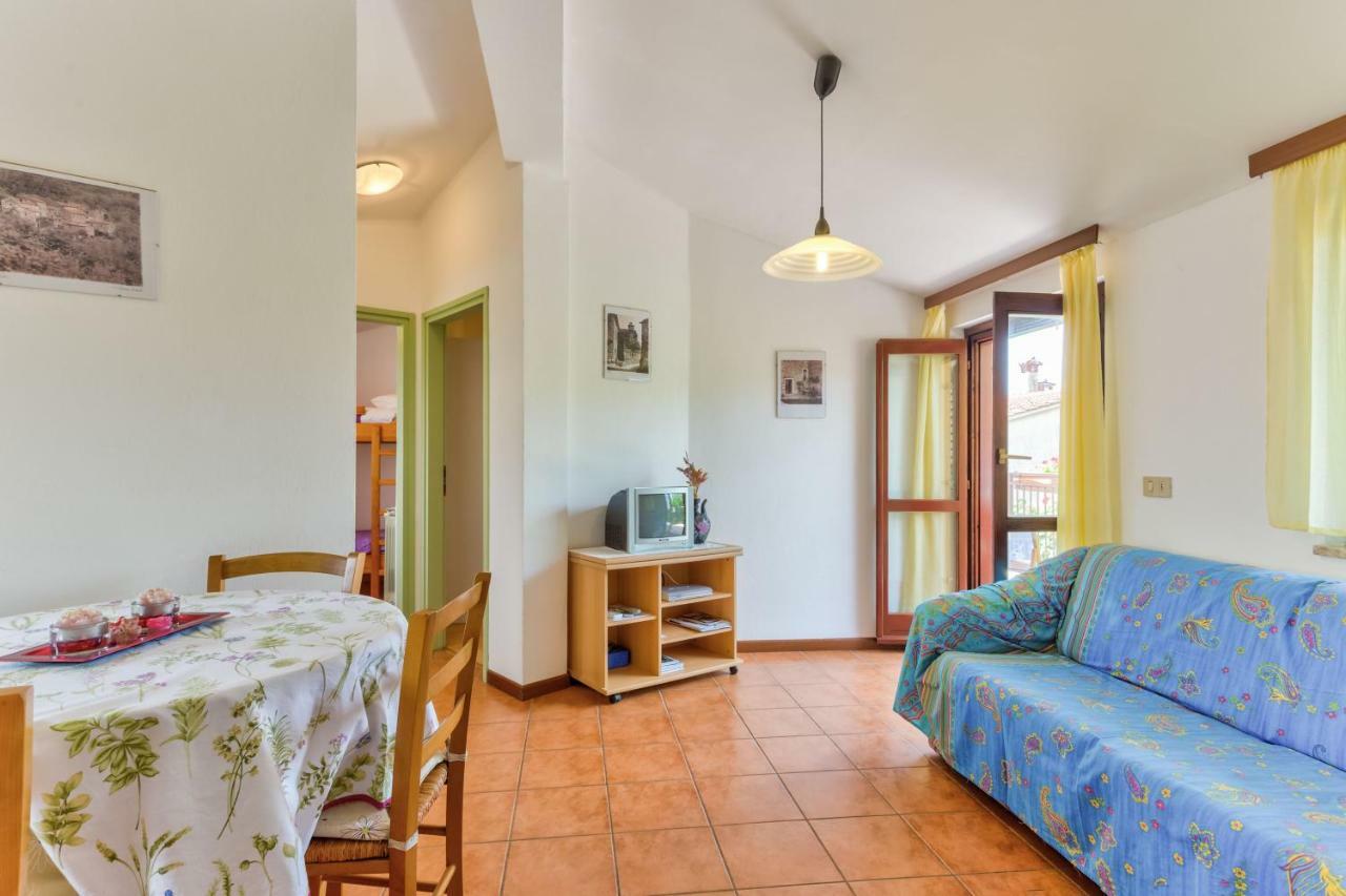Apartments Redenta Tar-Vabriga Exterior photo